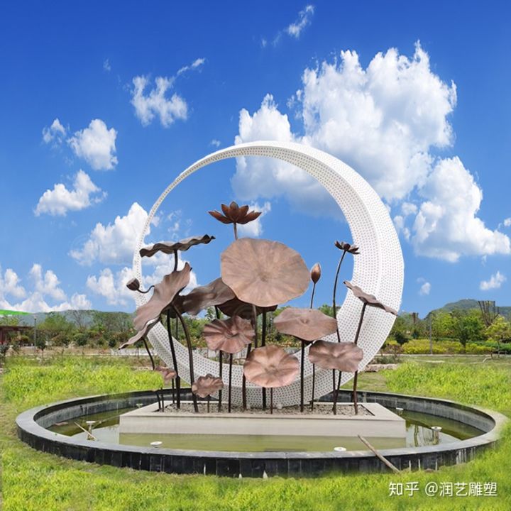 香洲玻璃鋼雕塑設(shè)計(jì)需聚焦?成本控制、耐候性提升、公共安全適配